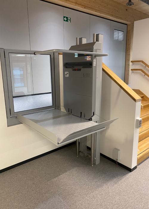 PLV9-slider